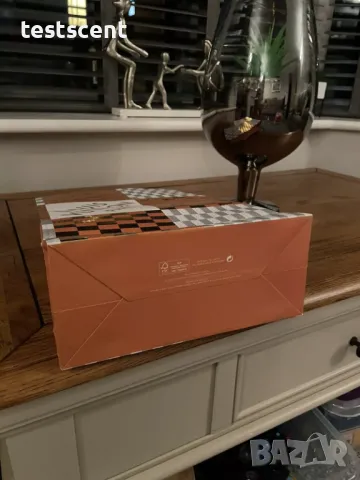 Подаръчна бутикова торба Louis Vuitton Holiday shopping bag торбичка автентична 36см x 25.5см, снимка 2 - Други - 48623486