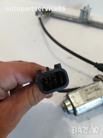 Стъклоповдигач Преден десен за Peugeot Jumper, Boxer (2004) 1322757080, снимка 2 - Части - 53620881