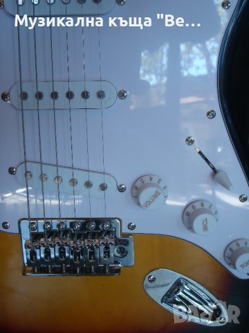 Електрическа китара, снимка 4 - Китари - 42000392