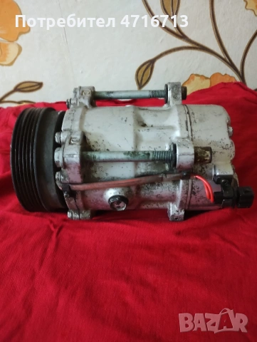 компресор за климатик за Поло комби Дизел 1.9 SDI 64коня 1998г., снимка 5 - Бусове и автобуси - 53527946