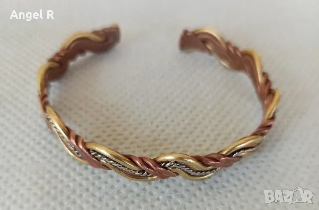 Гривна от три метала