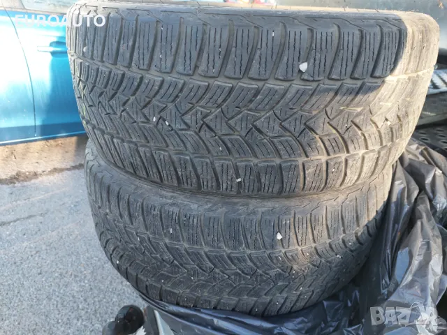 4 броя зимни гуми 225/45/17, снимка 2 - Гуми и джанти - 48403491