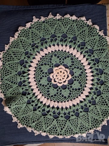 Дантелени покривки, снимка 3 - Покривки за маси - 52323636