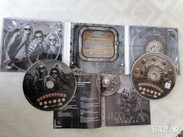 REVOLUTION SAINTS-CD+DVD ORIGINAL, снимка 3 - CD дискове - 41044592