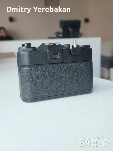 Vintage фотоапарат Zenit ET + Helios-44M-6 58mm f/2, снимка 2 - Антикварни и старинни предмети - 53853763