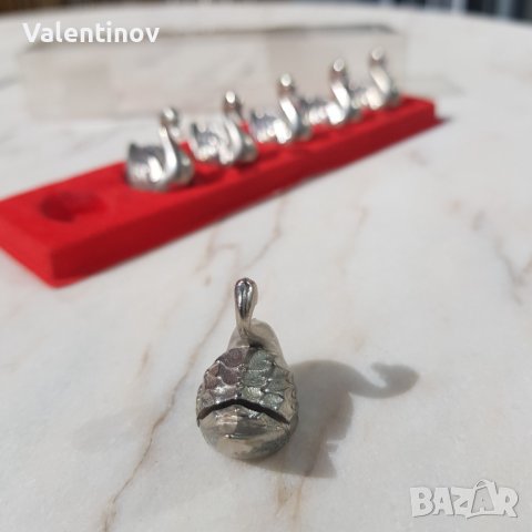 Комплект от шест метални поставки за имена- декорация зя маса, снимка 5 - Прибори за хранене, готвене и сервиране - 38939315