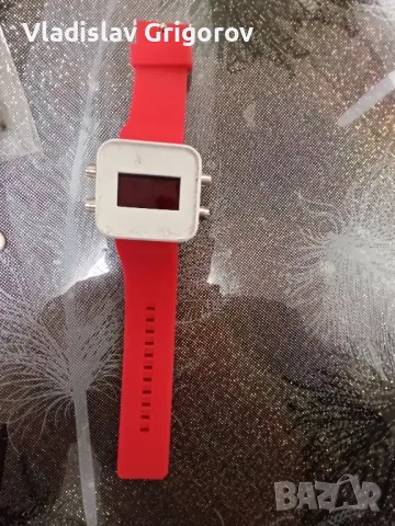 Часовници и слушалки , снимка 8 - Смарт часовници - 49200151