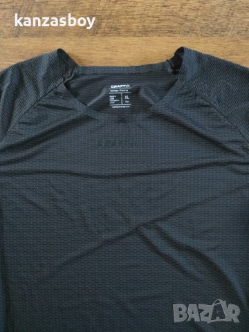 Craft Pro Dry Nanoweight T-shirt - страхотна дамска тениска КАТО НОВА, снимка 4 - Тениски - 41637059