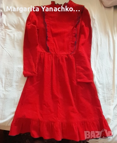 Красива кадифена рокля за момиче 