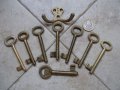 Бронзови Ключове Закачалка, снимка 1 - Антикварни и старинни предмети - 44444985