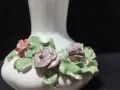 порцеланова ваза с пластики розички , снимка 2