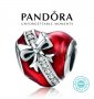 Талисман Коледни Пандора сребро проба 925 Pandora Christmas Heart Present. Колекция Amélie, снимка 1 - Гривни - 38685157