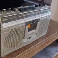Радио касетофон Aiwa tpr 901k, снимка 4 - Радиокасетофони, транзистори - 41550591