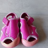 Детски сандали , снимка 3 - Детски сандали и чехли - 40998231