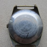 Стар часовник DAMAS, снимка 4 - Антикварни и старинни предмети - 41633376