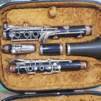 La Couture B-CLARINET Made in Czechoslovakia - Дървен Б Кларинет с куфар, снимка 3 - Духови инструменти - 36058751