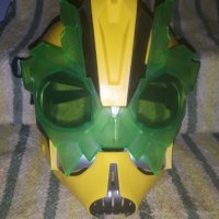 Оригинална Hasbro Bumblebee battle mask helmet 2012, снимка 1 - Колекции - 39031468