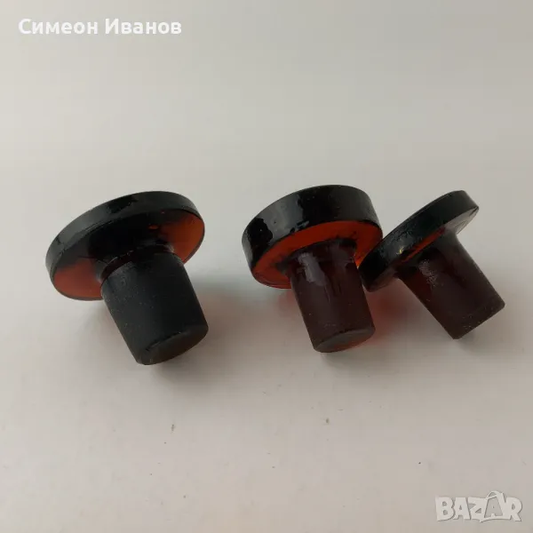 Лот от 3 стъклени тапи за аптекарски шишета B0026, снимка 1