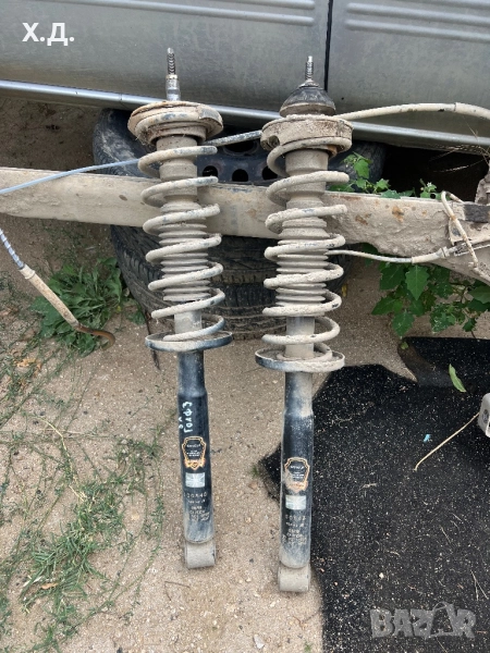 Задни амортесьори Голф 3 , снимка 1