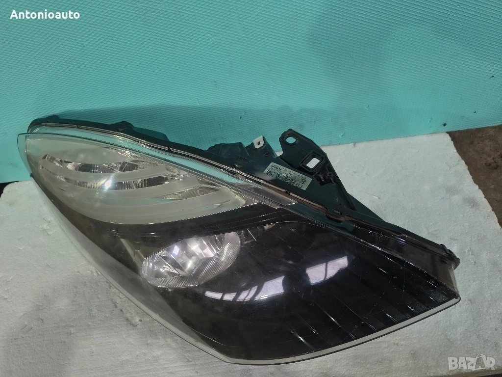 Фар Renault Scenic 3 десен Фар Рено Сценик 3 Оригинален 260100023R, снимка 1