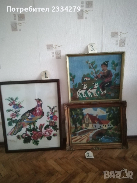 Стари гоблени поставени в остъклени дървени рамки. , снимка 1