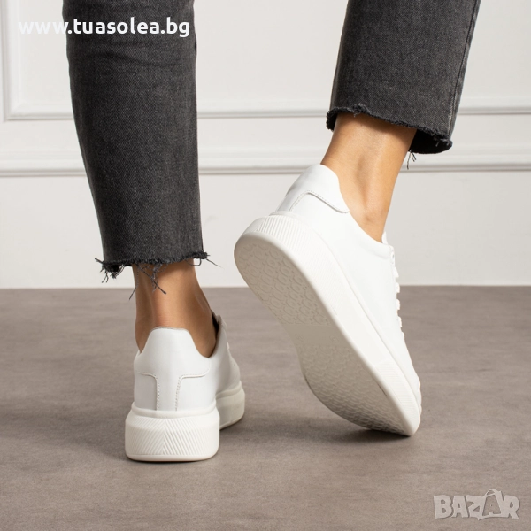 Анатомични бели дамски кецове от естествена кожа | Марка Tuasolea, снимка 1