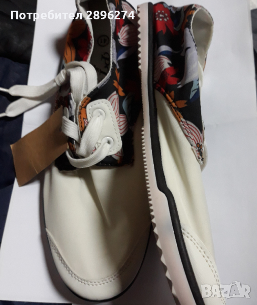 Дамски платненки, снимка 1