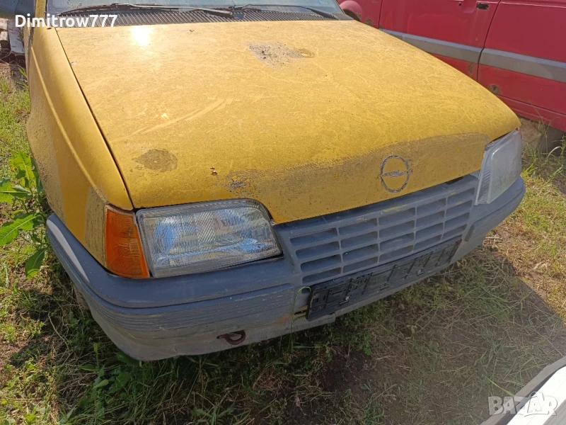 Opel Kadett 1.3 Бензин за части, снимка 1