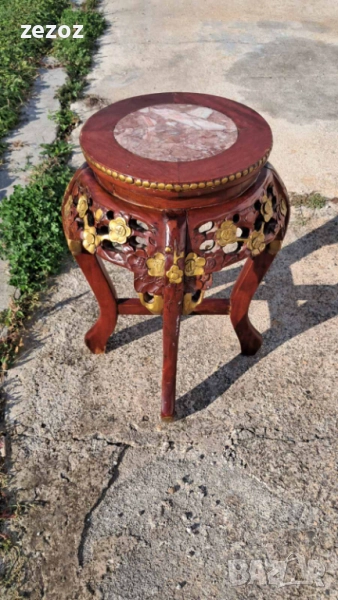 Красива махагонова масичка с мрамор, снимка 1