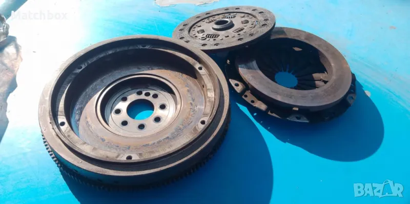 Комплект маховик и съединител за Мерцедес 124 200Е , снимка 1