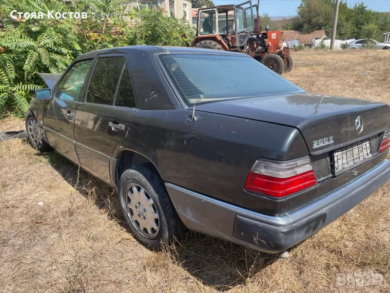 Mercedes124 , снимка 1