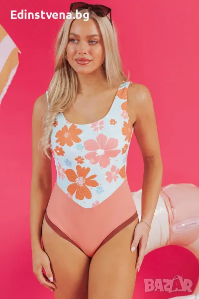 Дамски цял бански с флорален принт и дълбок гръб, снимка 1