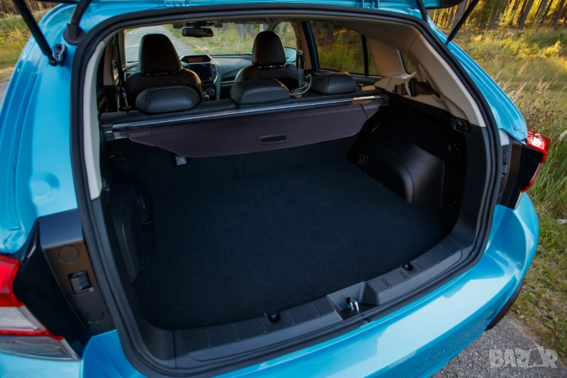 Щора за багажник Subaru XV II GT 2018+ – черна, алуминиева касета и PVC плат, снимка 1