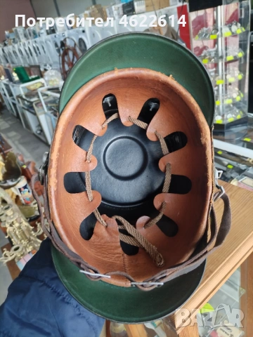НЕМСКА ПОЛИЦЕЙСКА КАСКА ТИП "ШАКО" , снимка 2 - Антикварни и старинни предмети - 53629054