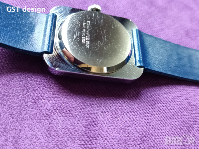 Уникат Рядък Оригинал Швейцарски Часовник Мъжки Swiss Made 1970 Футуристичен дизайн Механичен, снимка 6 - Луксозни - 44667297