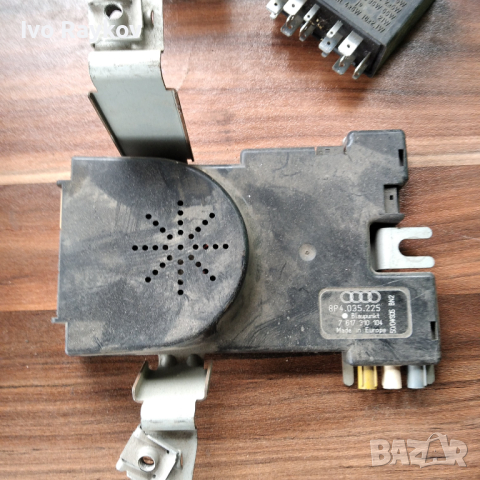 Усилвател антена Audi А3 (2003-2012г.) 8P4035225D , 8P4.035.225.D