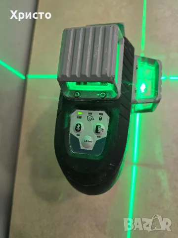 Линеен лазерен нивелир с 3 лъча Bosch GLL 3-80 CG, снимка 4 - Измервателни инструменти - 55898911