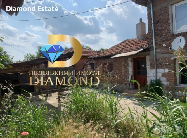 Двуетажна къща в село Градина общ. Първомай, снимка 14 - Къщи - 50778461