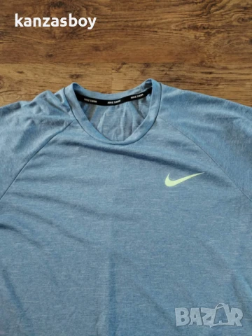 Nike swim Men's Heathered Short-Sleeve - страхотна мъжка тениска M, снимка 2 - Тениски - 50591430