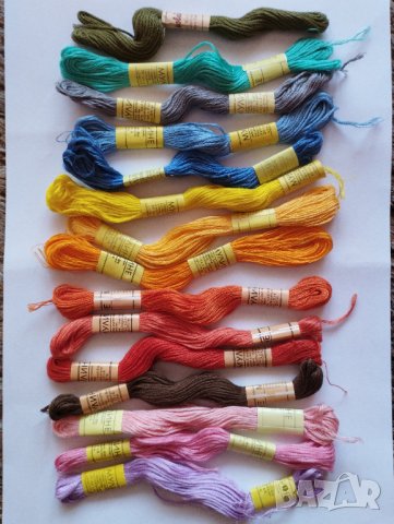 Макари конци и Мулине от Казанлък , снимка 4 - Гоблени - 40674150