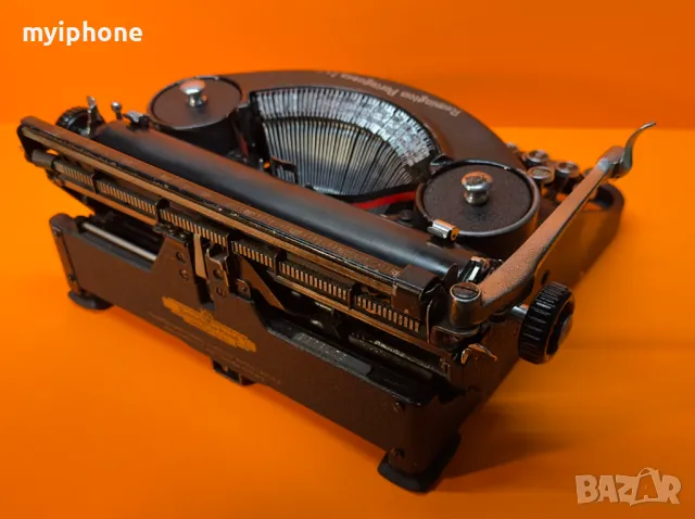 Антична Безшумна Пишеща Машина Remington Noiseless Made in USA Португалска Клавиатура 1931 година !, снимка 10 - Антикварни и старинни предмети - 50071827