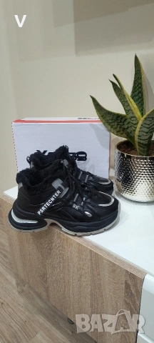 Дамска бежова блуза поло Alessa Алеса / екип сет Recharge / Маратонки с пух / Топ бюстие , снимка 14 - Блузи с дълъг ръкав и пуловери - 53424504