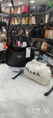 чанти prada, снимка 3 - Чанти - 51458847