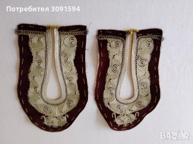 19 век Фолклорни художествени мотиви за чехли ръчна бродерия златна сърма върху кадифе рядка находка, снимка 7 - Антикварни и старинни предмети - 47407814