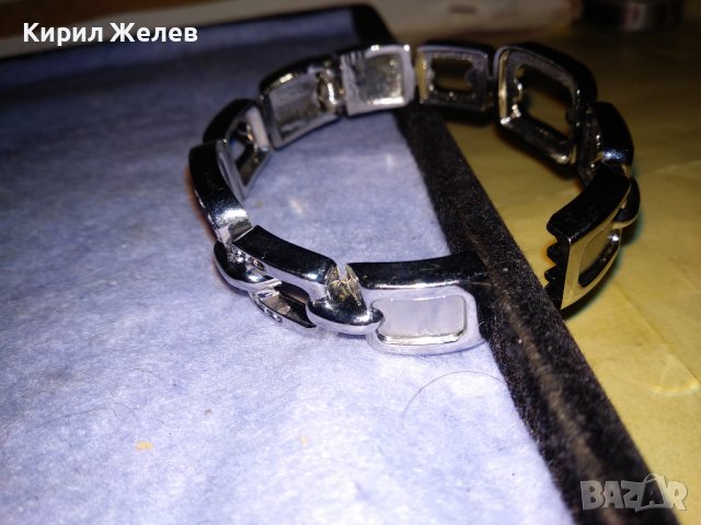 СРЕБРИСТА АЖУРНА МОДНА - АРТ ГРИВНА с БЛЕСТЯЩИ ФАСЕТИРАНИ КРИСТАЛИ 21262, снимка 6 - Гривни - 41148277