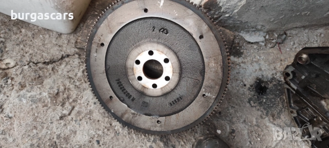 Маховик R90232334 Opel Meriva 1.4-90к.с. - 80лв, снимка 2 - Части - 52495068