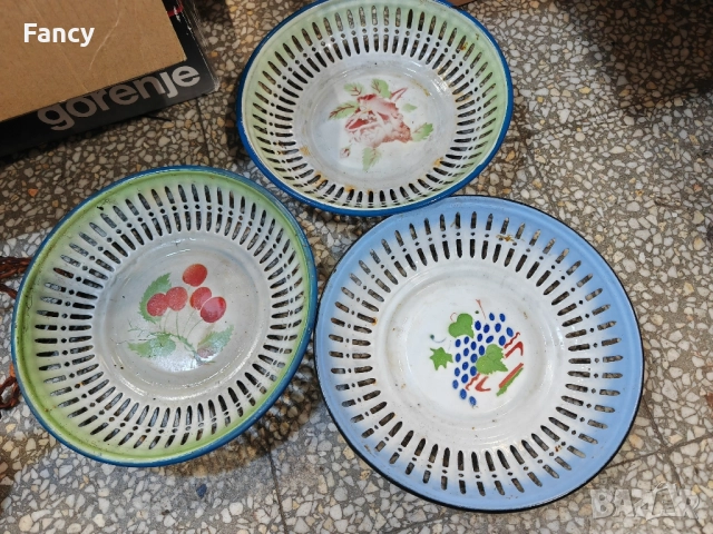 Емайлирани гевгири/панерки 