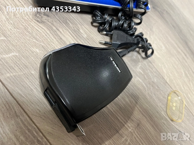 Руска електрическа самобръсначка, снимка 3 - Друга електроника - 52490363