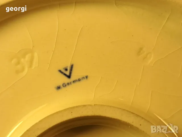 порцеланов свещник Hummel Goebel , снимка 7 - Декорация за дома - 49596003