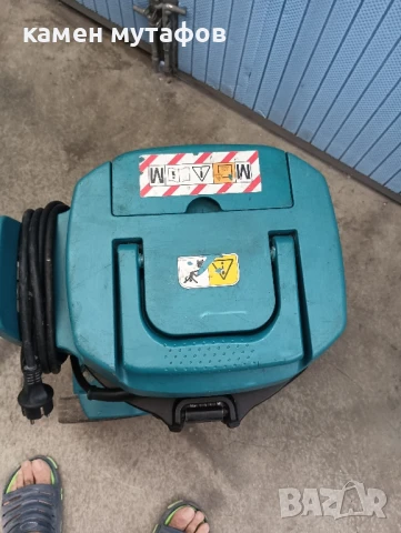 строителна прахосмукачка makita v2211m, снимка 5 - Други инструменти - 50597905